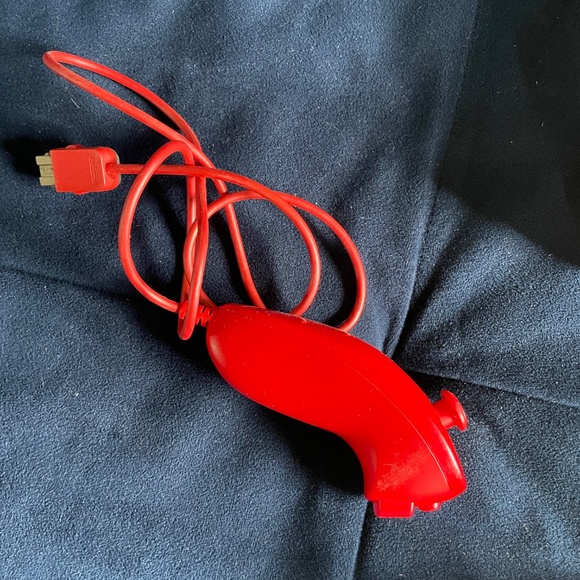 Nintendo Wii(RED) 25th anniversary limited edition full set up with games - Picture 5 of 5